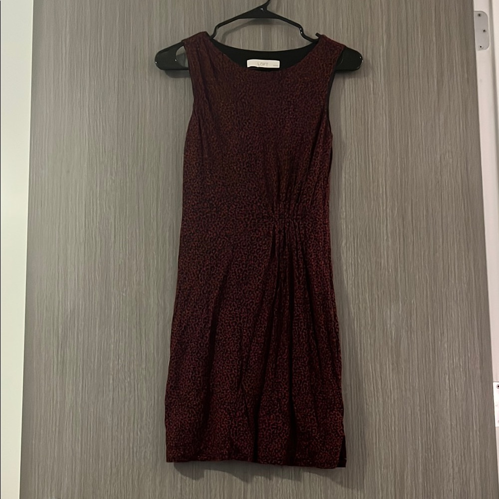 Elegant Burgundy Sleeveless Dress